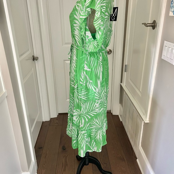 NWT! Mlle Gabrielle Woman’s Green & White Tropical Leaf Print Midi Dress. Sz L - Picture 8 of 14
